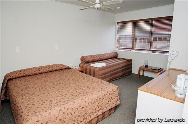 Silver Oaks Hotel - Geyserland Роторуа Стая снимка