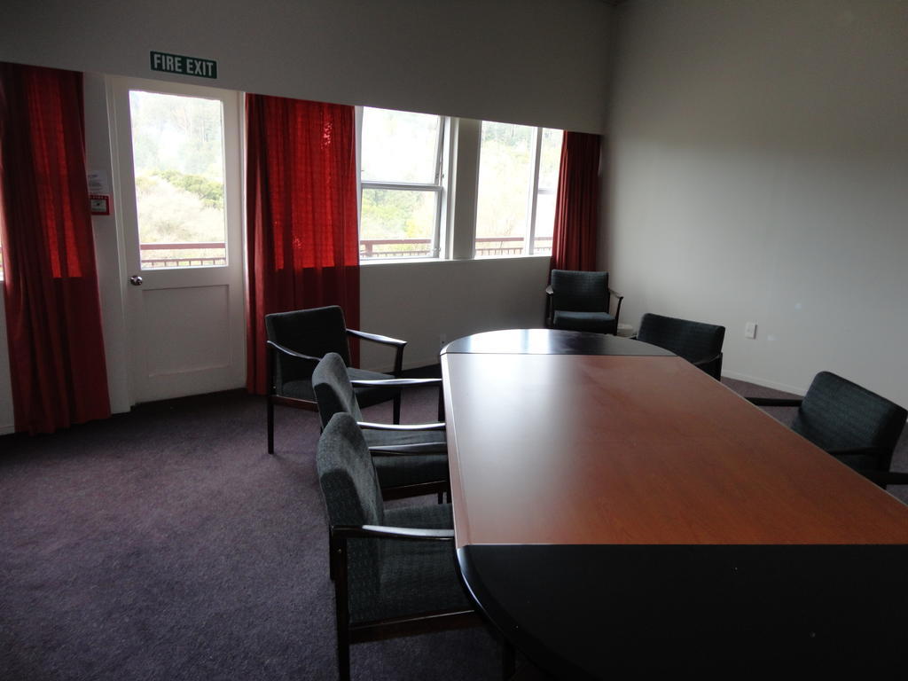 Silver Oaks Hotel - Geyserland Роторуа Екстериор снимка